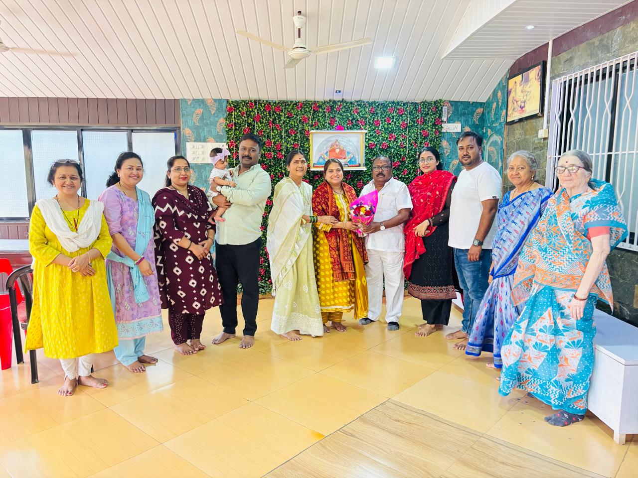 नागोठण्यात दिलीपभाई टके यांच्या           निवासस्थानी ठाणे नगरसेविका नम्रता        भोसले यांची सदिच्छा भेट